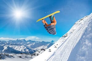 Halfpipe Snowboarding