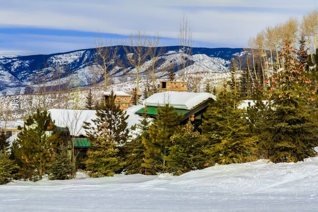 Hit the Best Mountains for Snowboarding 4 Snowboarding Tricks